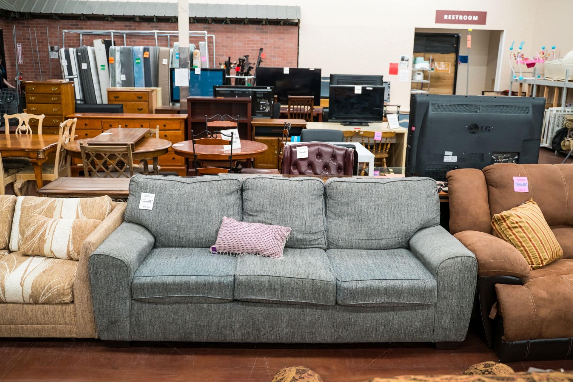 used furniture47